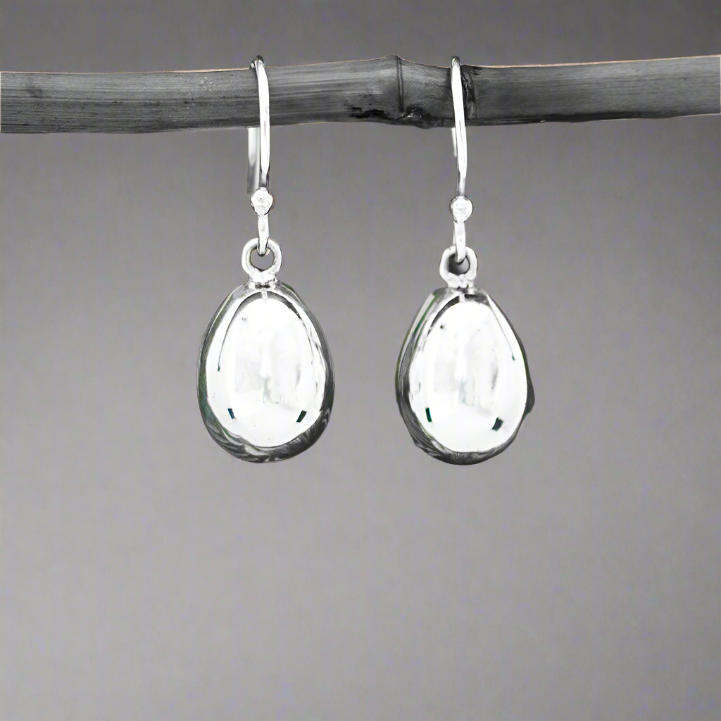 Móinéir Avo Silver Dangle Earrings