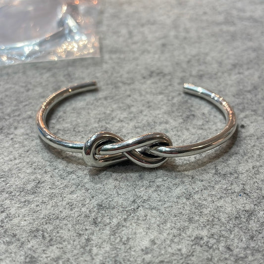 Aran - Thick Infinity Knot Cuff Bracelet