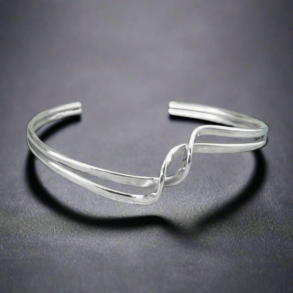 Uisce Soft Double Wave with Crest Silver Cuff Bracelet