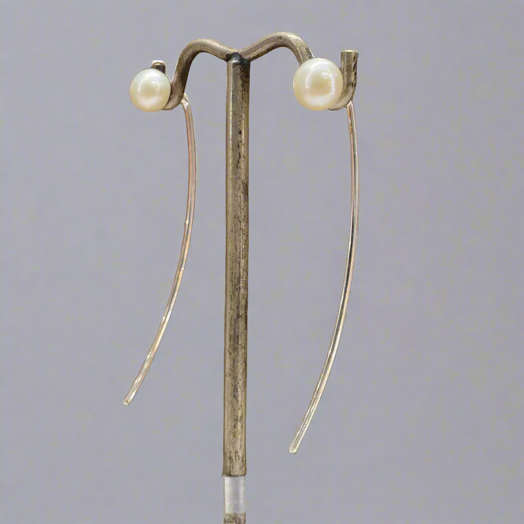 Péarla Freshwater Pearl Silver Pin Earrings,Ê Shop affordable, high-quality jewellery in Kinsale, West Cork, Ireland designed by