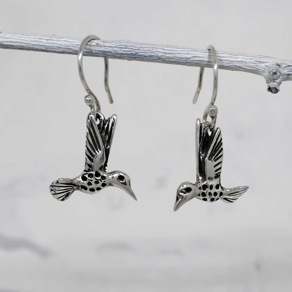 Móinéir Hummingbird Silver Dangle Earrings