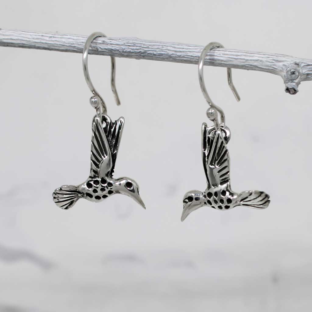 Móinéir Hummingbird Silver Dangle Earrings