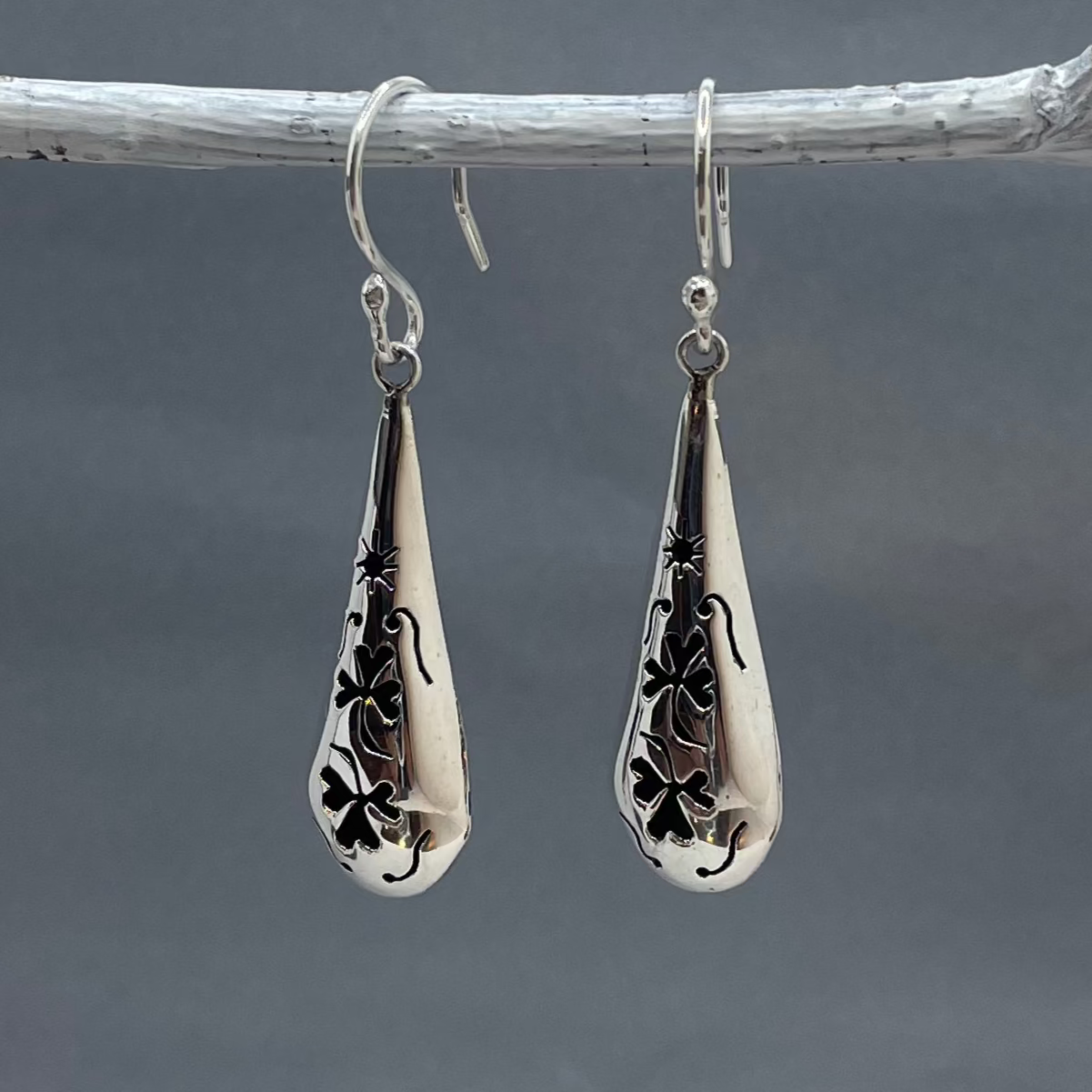 Eire - Long Drop with Shamrock and Sun Motif Silver Earrings - Dangle