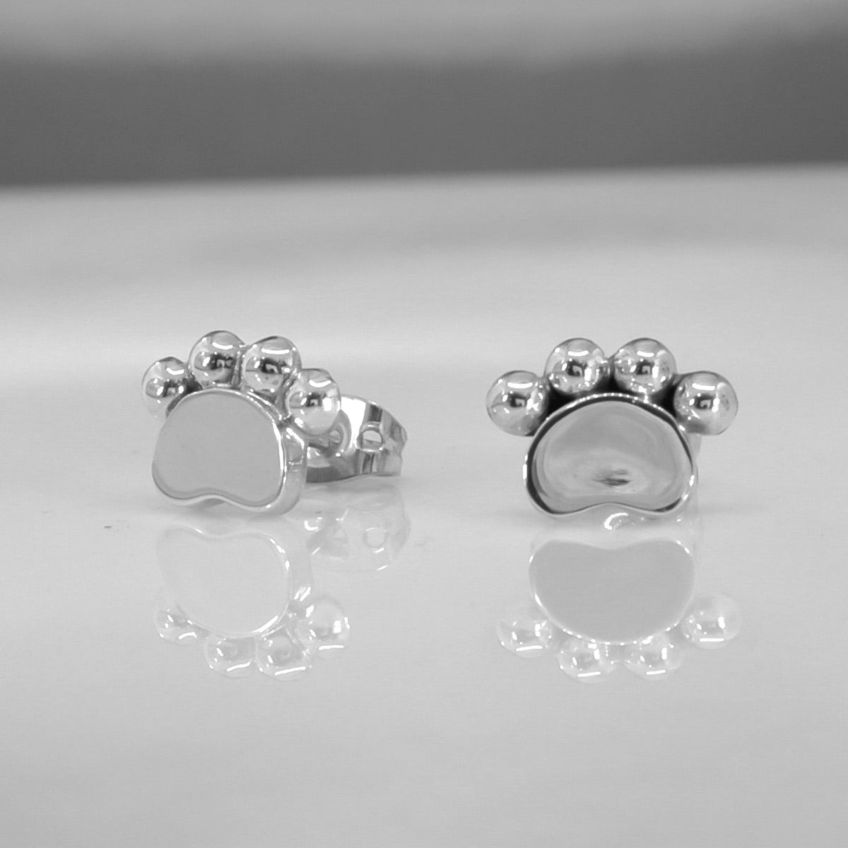 Memento Pawprint Silver Stud Earrings