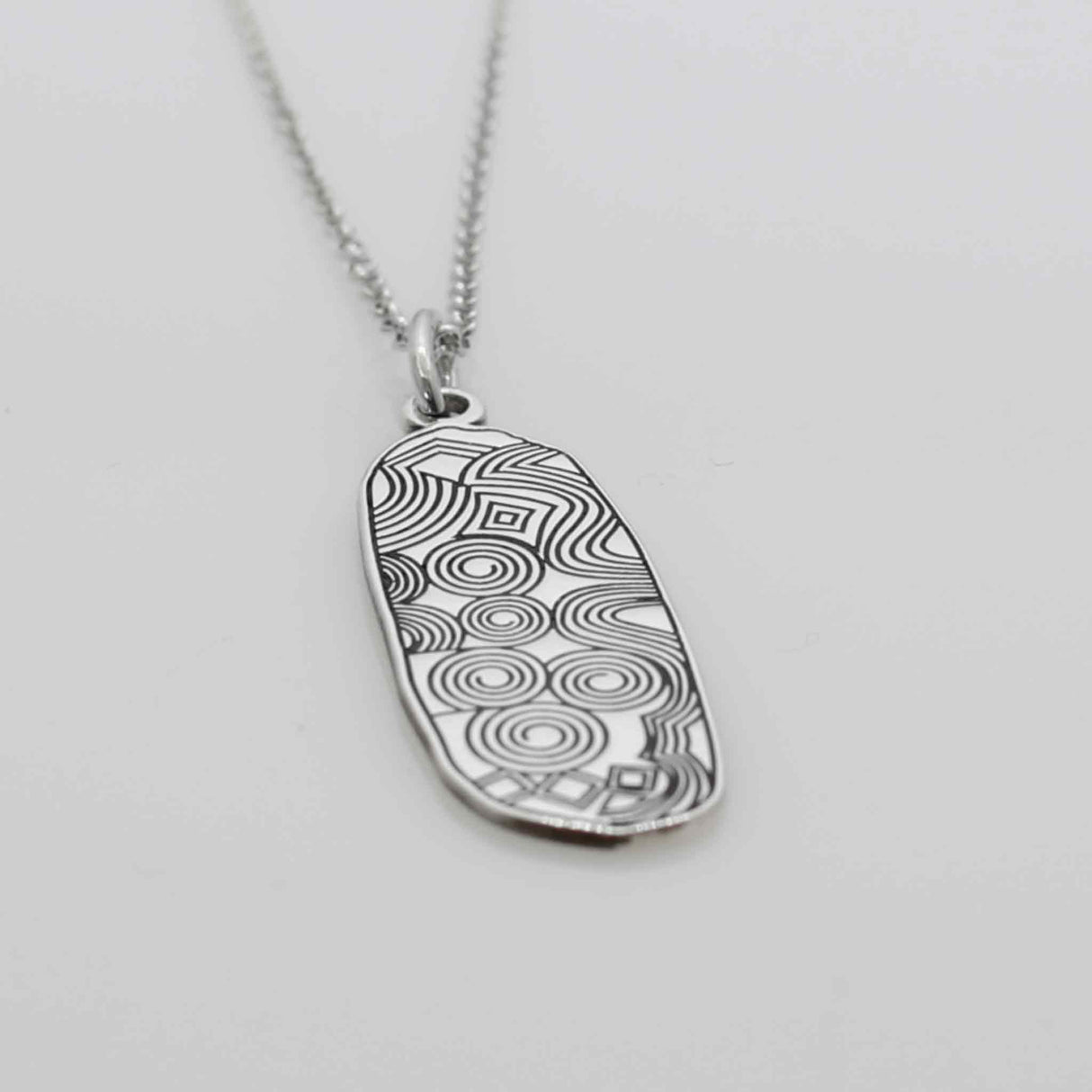 Éire Newgrange Silver Pendant