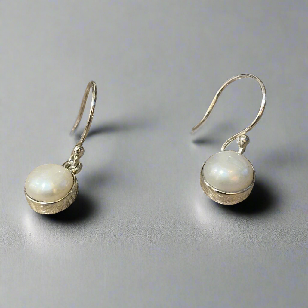 Péarla Dome No. 9 White Pearl Silver Dangle Earrings