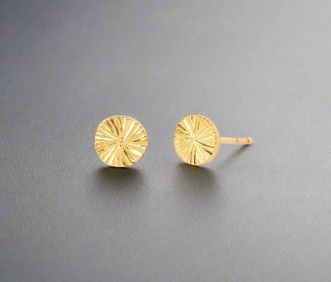 Radanta Medium Gold Stud Earrings