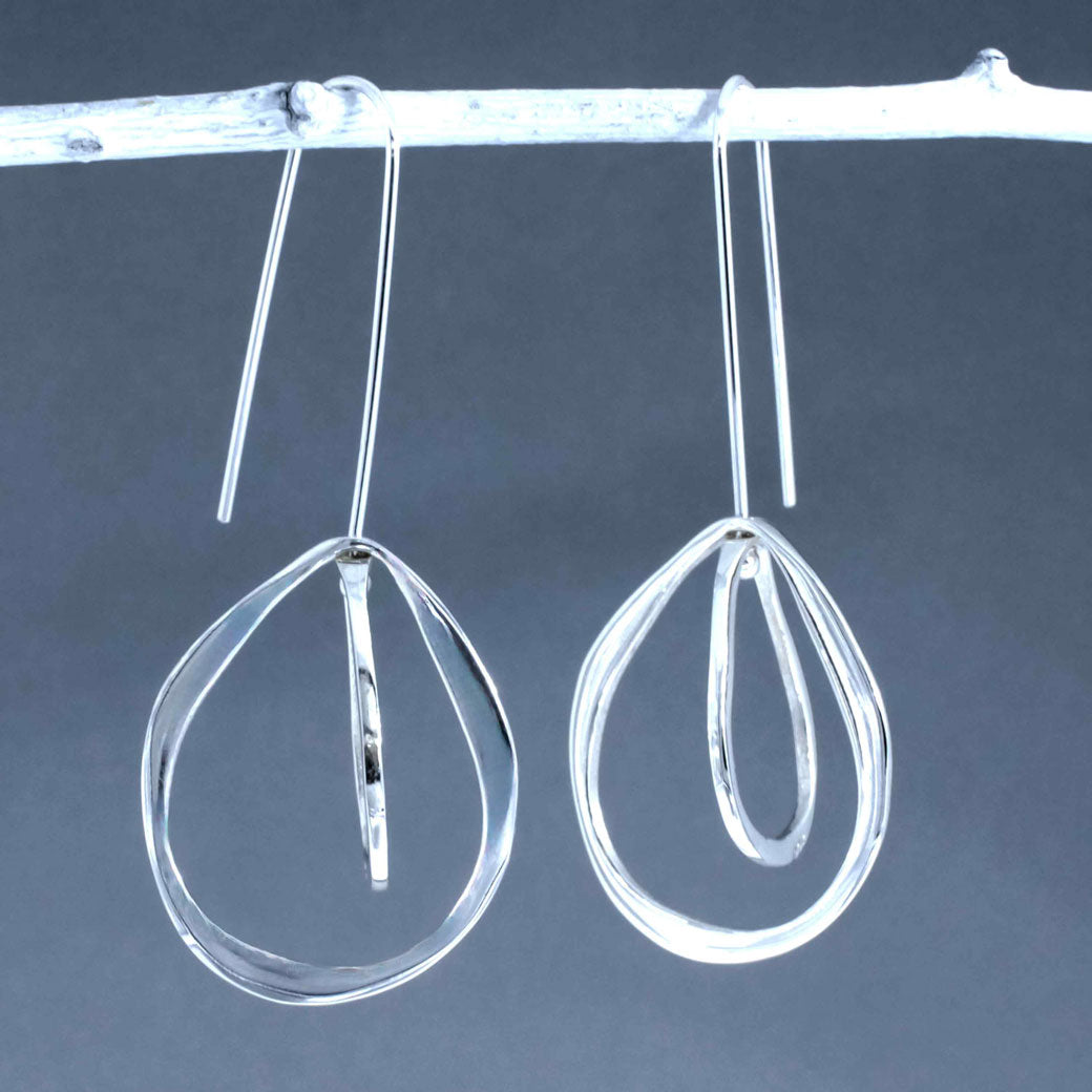 Saha Asymmetric Double Spinning Organic Oval Droplet Silver Dangle Earrings
