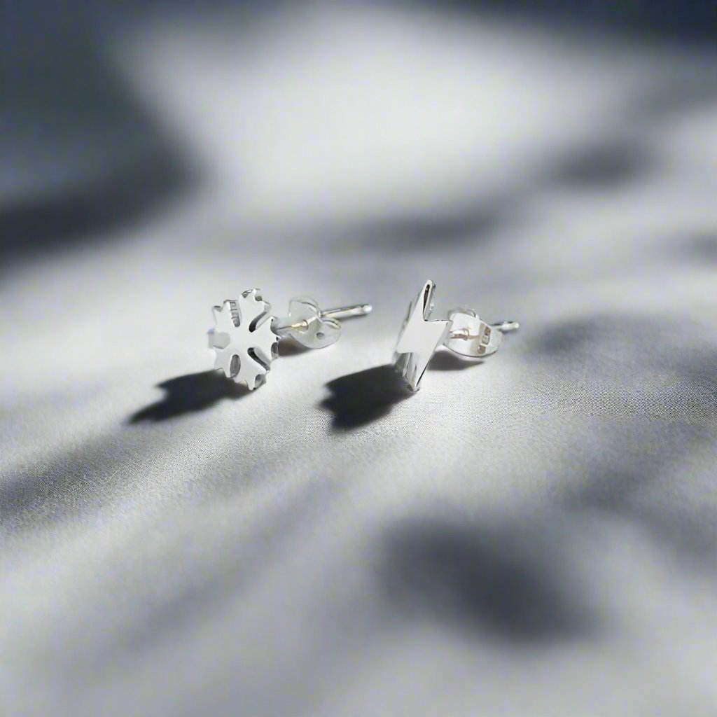 Éire A Day in Ireland Single Silver Earrings - One Single Earring