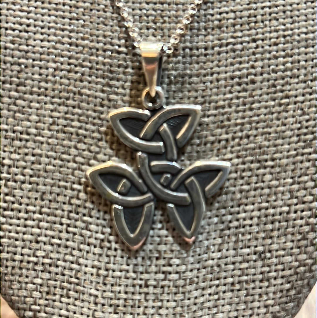 Celtic Three-Lobed Knot Silver Pendant