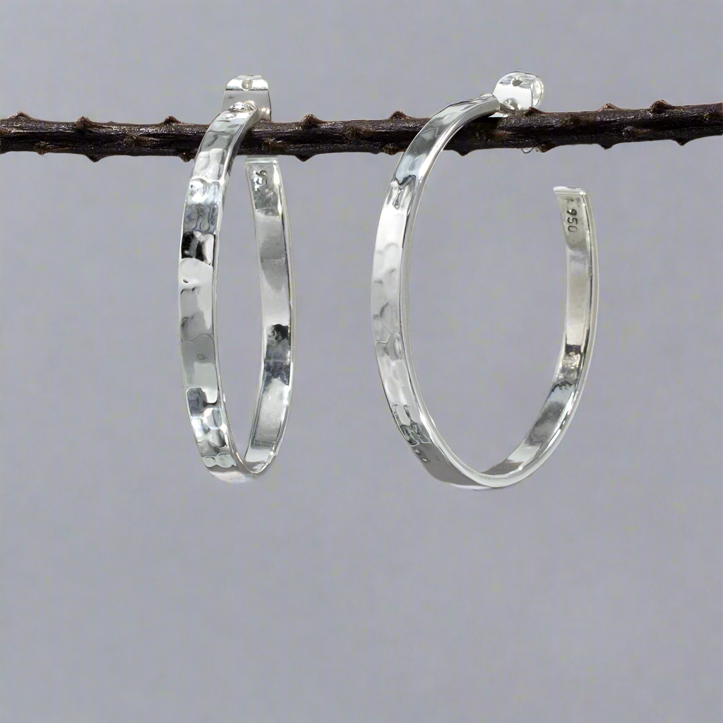 Artemis - Nabyla Narrow Hoop Hammered Silver Earrings - Stud