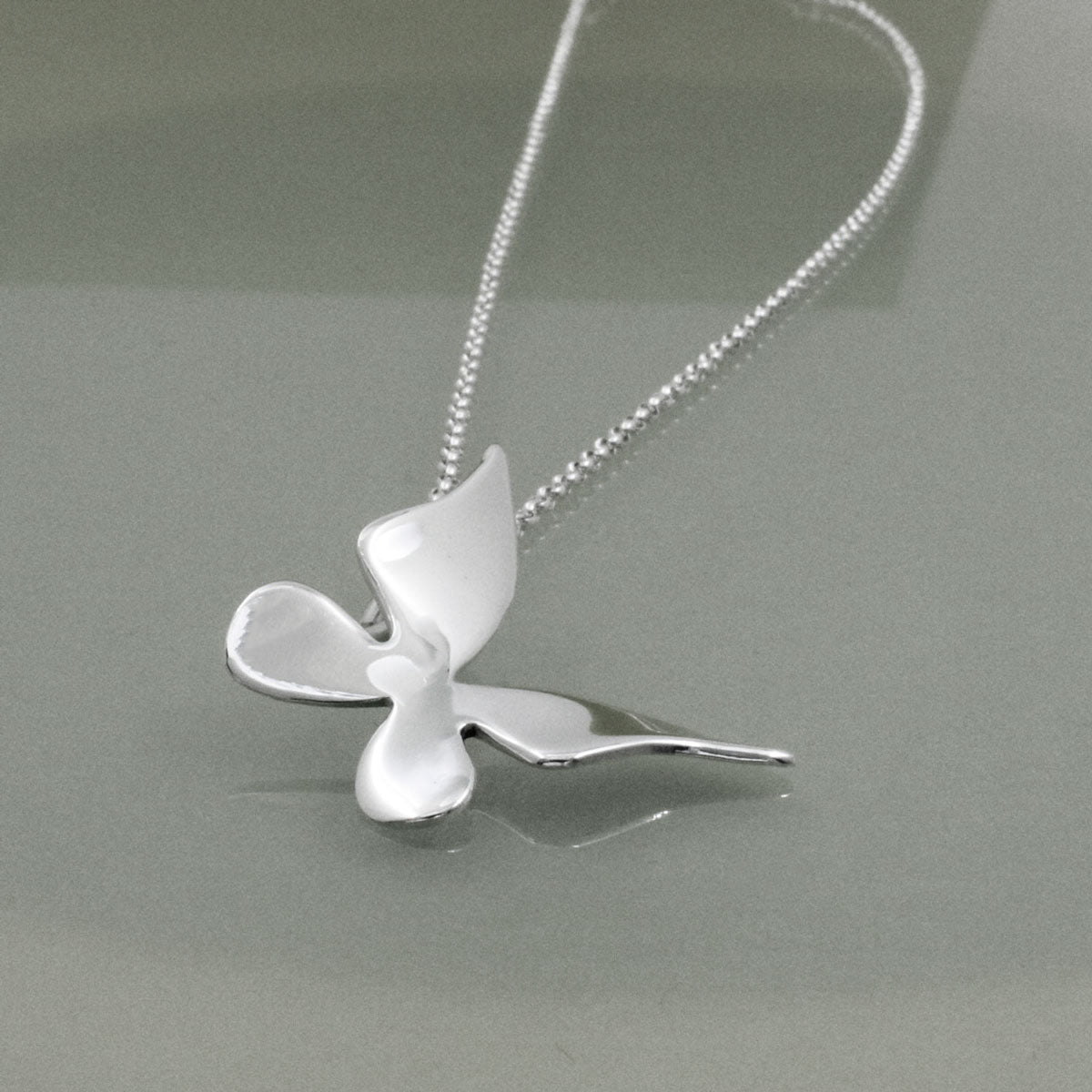 Moíneir - Queen Butterfly Silver Pendant