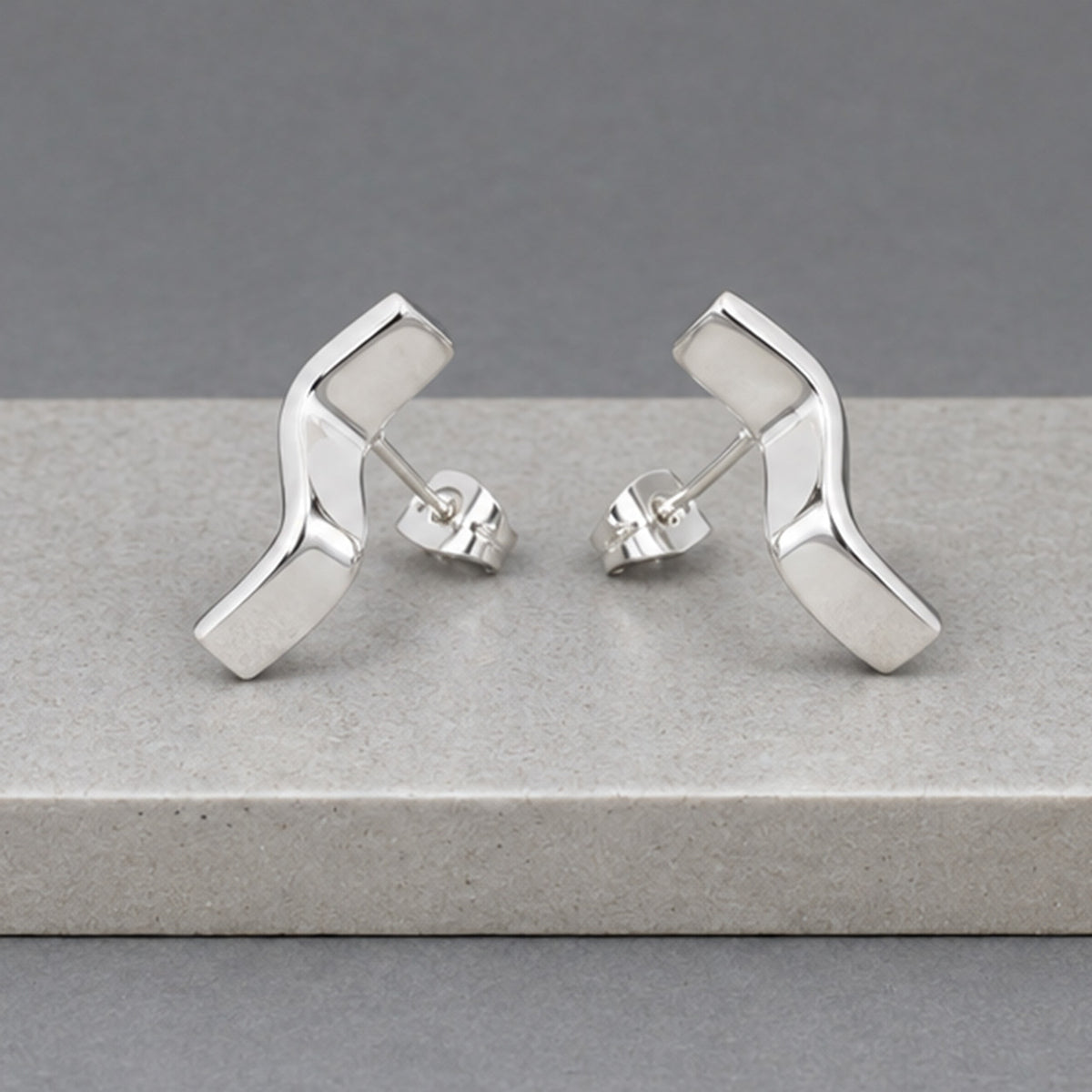 AYA Three-Dimensional S Bar Silver Stud Earrings
