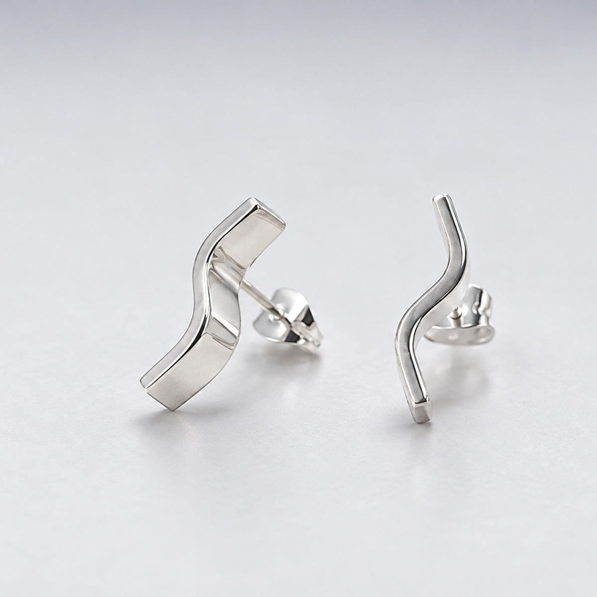 AYA Three-Dimensional S Bar Silver Stud Earrings