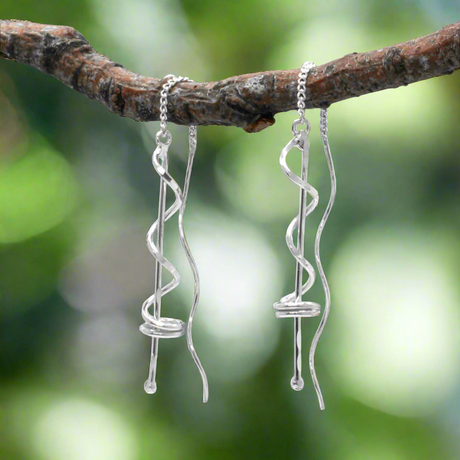 Áine - Swirl on Silver Rod Threader Earrings - Dangle