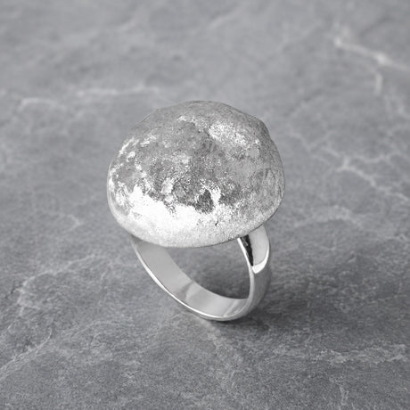 Artemis Glitter Hammered Dome Silver Adjustable Ring