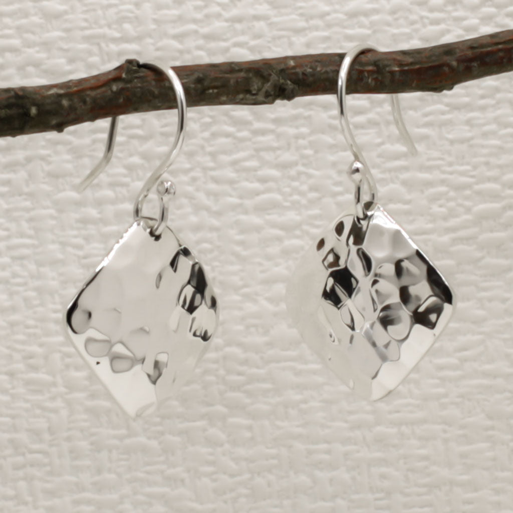 Artemis Rhombus Hammered Silver Dangle Earrings