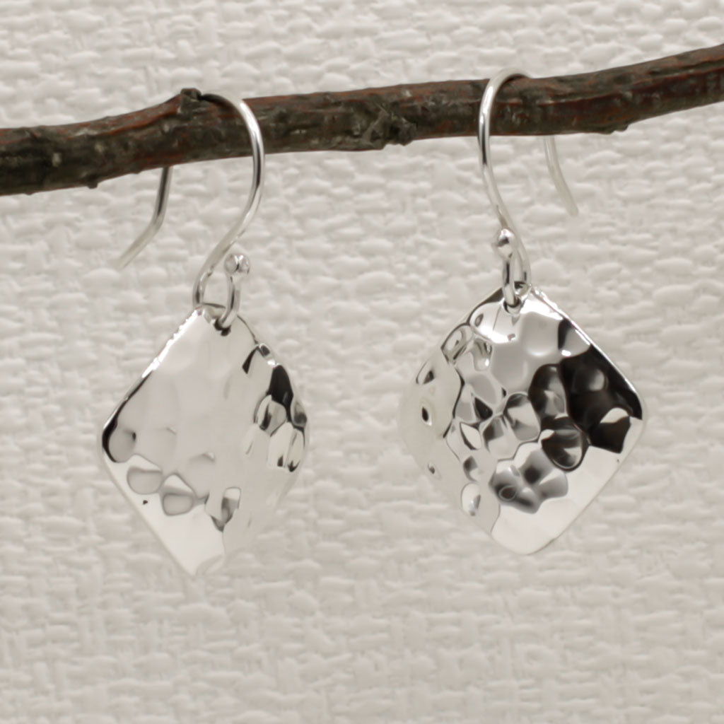 Artemis Rhombus Hammered Silver Dangle Earrings