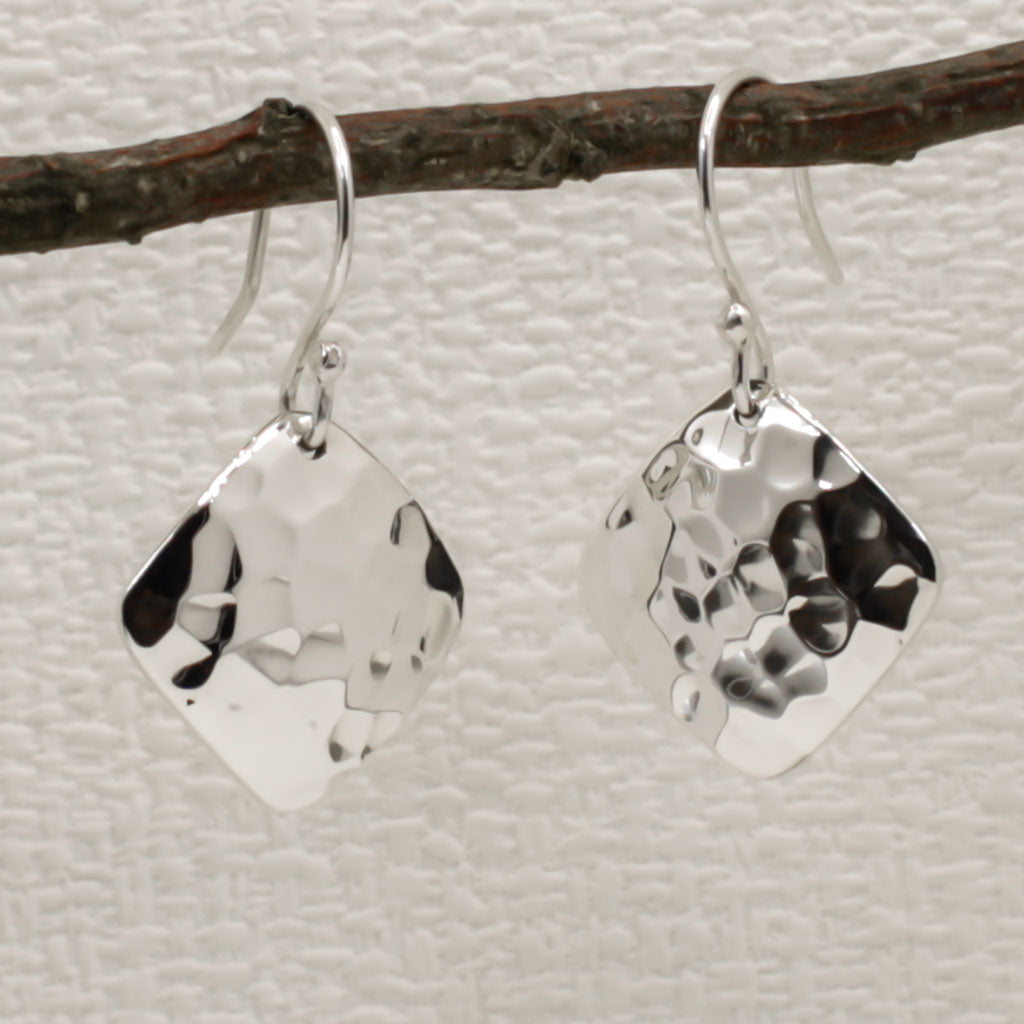 Artemis Rhombus Hammered Silver Dangle Earrings