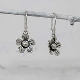 Móinéir Buttercup Oxidised Silver Dangle Earrings