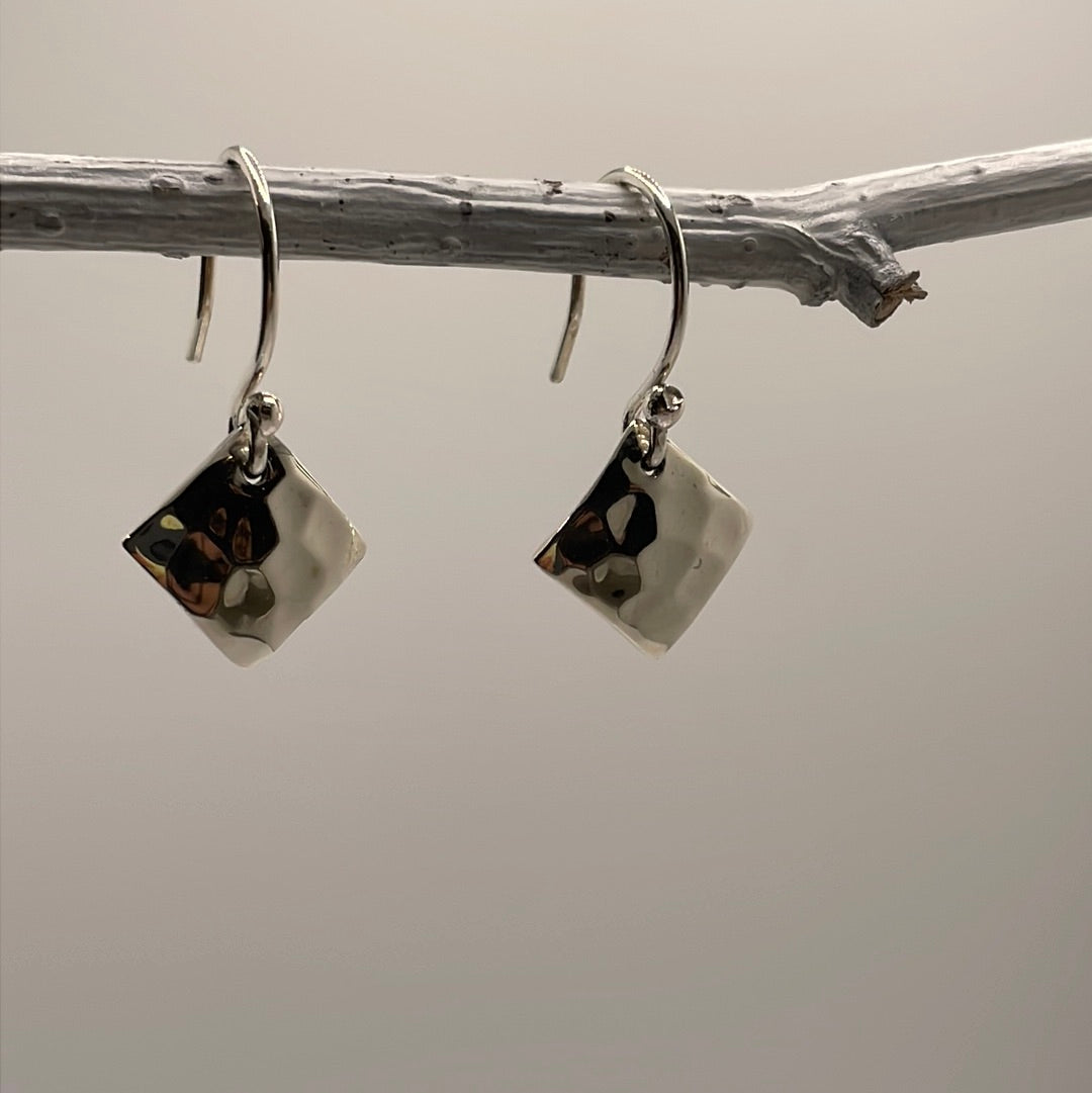 Artemis Small Rhombus Hammered Silver Dangle Earrings