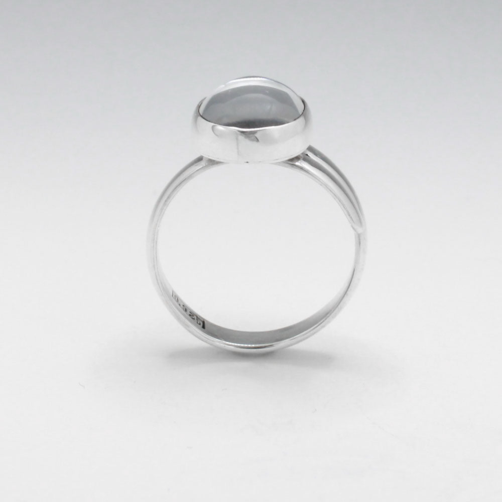 Candy - Oval Ice Quartz Cabochon Silver Ring - Adjustable