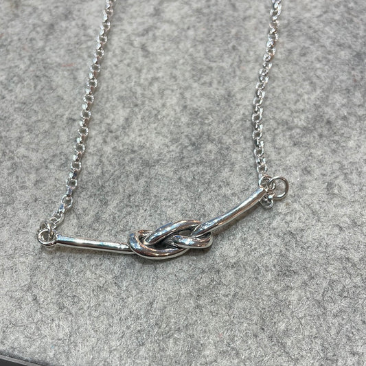 Aran - Single Knot Necklace