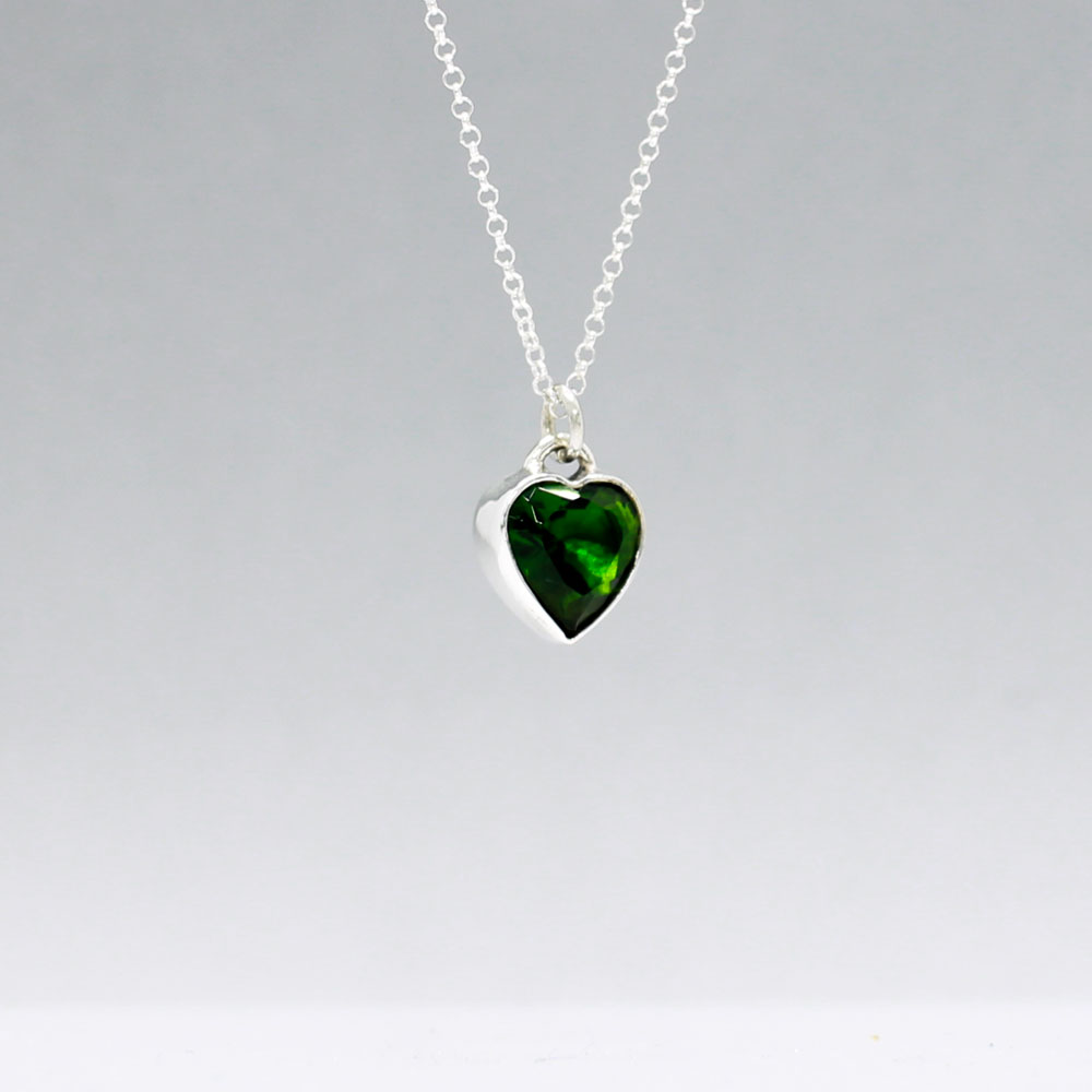 Eire - Green Glass Heart Silver Pendant