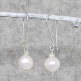 Péarla "Fata" Pearl Silver Dangle Earrings