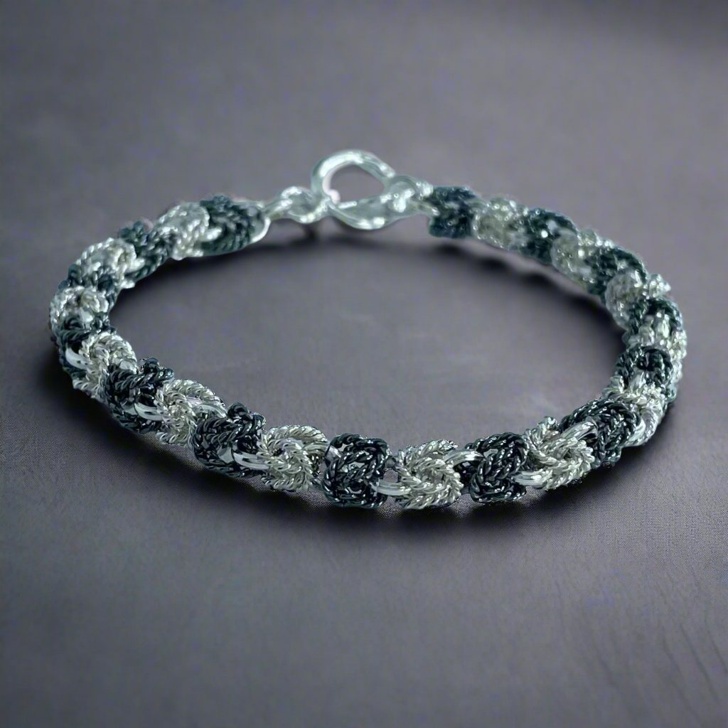 Áine - Interlaced Oxidised & Highly Polished Rings Link Silver Bracelet