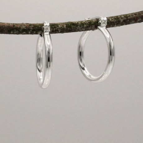 Lupita - Small Plain Wire Silver Hoop Earrings