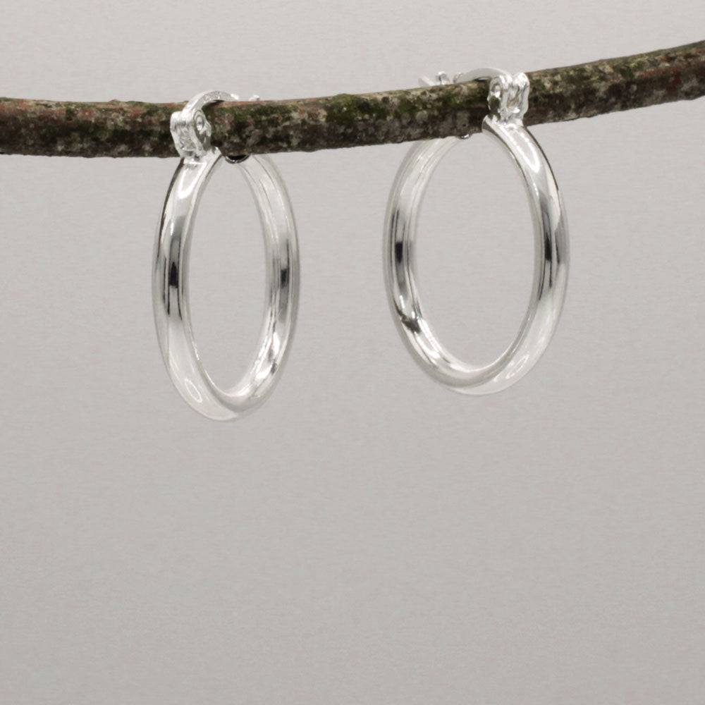 Lupita - Small Plain Wire Silver Hoop Earrings