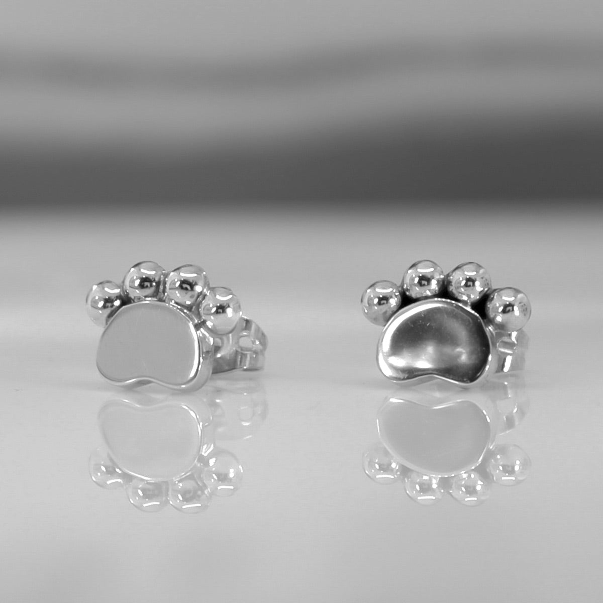 Memento Pawprint Silver Stud Earrings