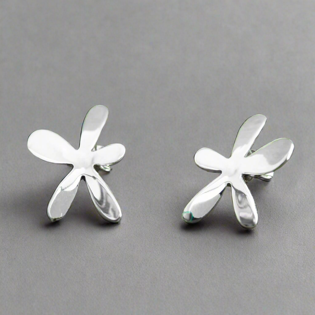 Moíneir - Happy Daisy Flower Silver Earrings - Stud