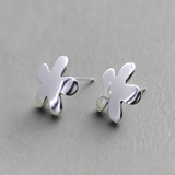 Móinéir Daisy Flower Silver Stud Earrings