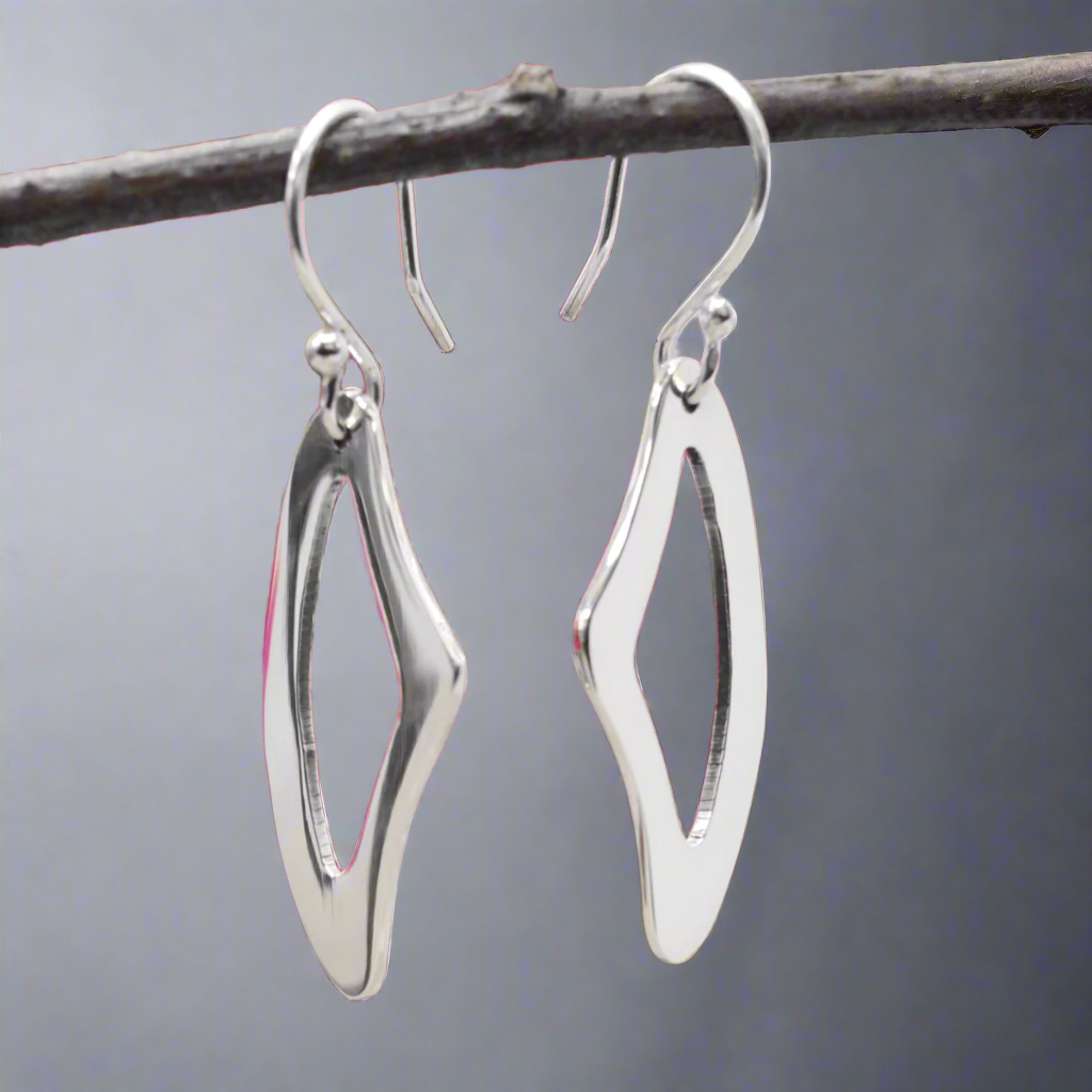 Moíneir - Butterfly Wing's Outline Silver Earrings - Dangle