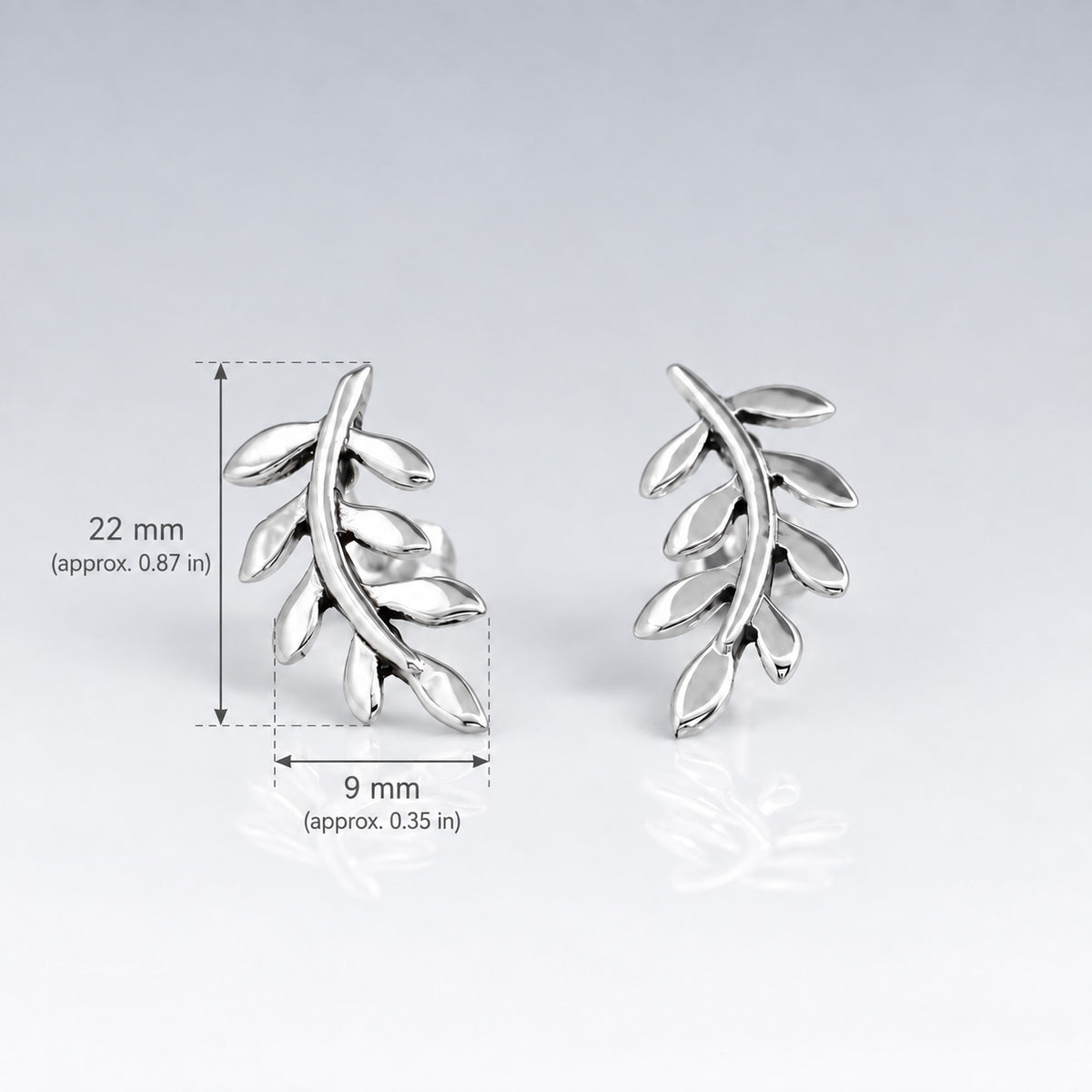 Móinéir Olive Branch Silver Stud Earrings