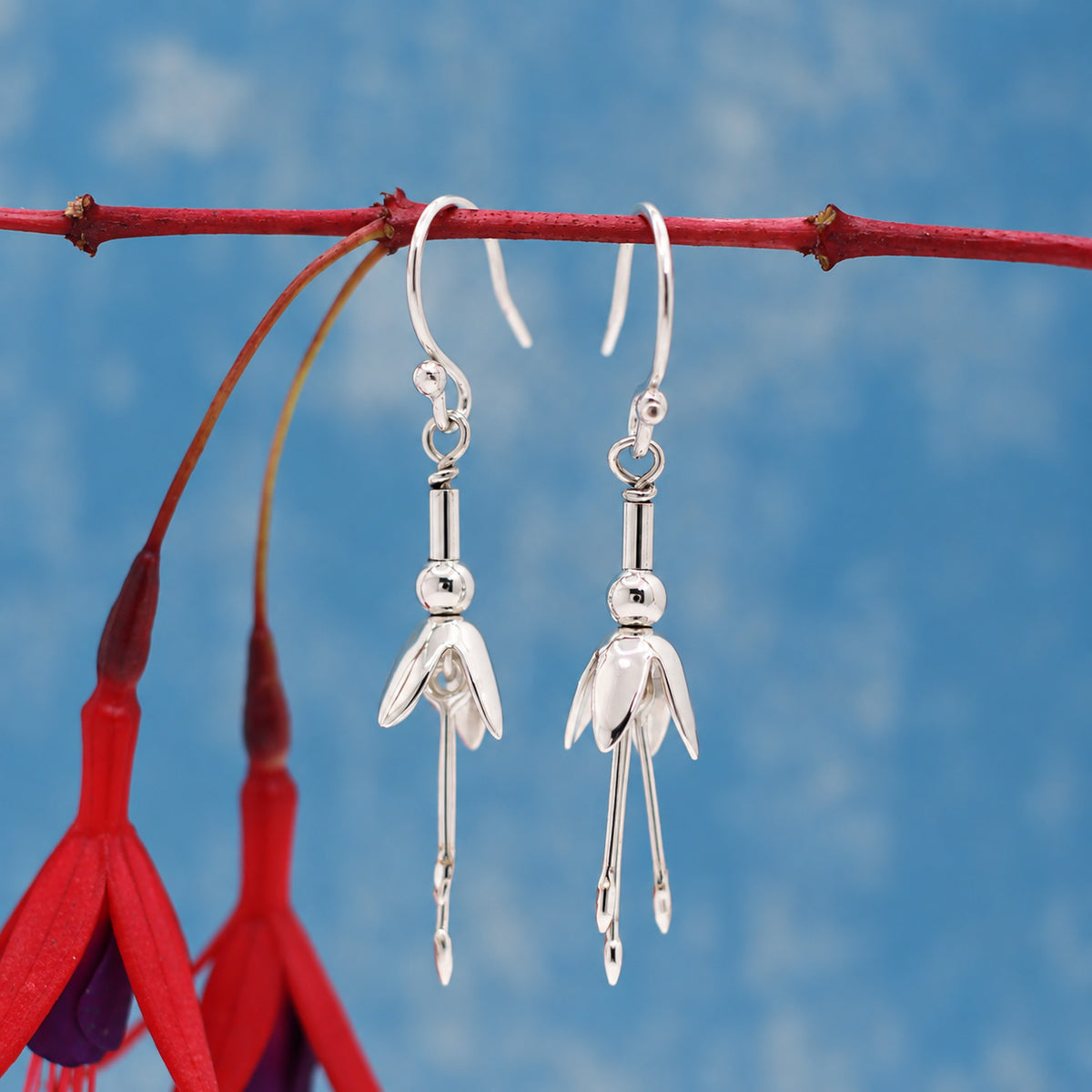 Móinéir Small Fuchsia Flower Silver Dangle Earrings