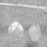 Péarla Mother of Pearl Drop Silver Earrings – Dangle