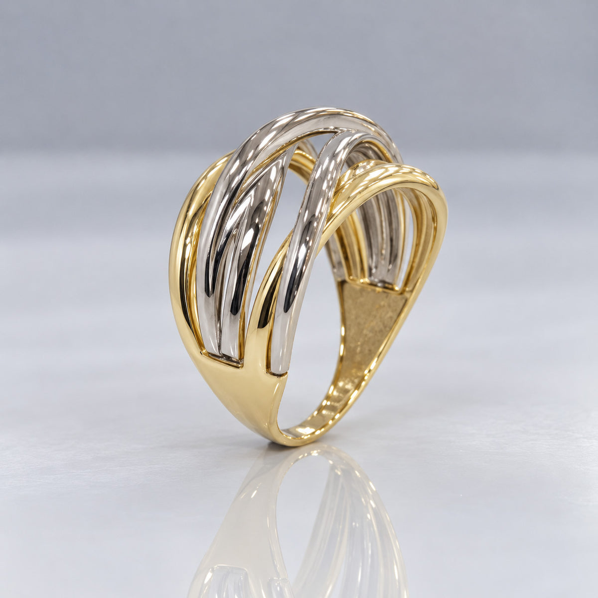 Óir 9K Yellow & White Gold Crossover Ring