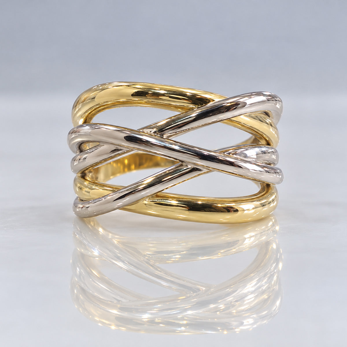 Óir 9K Yellow & White Gold Crossover Ring