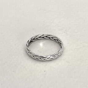Celtic The Warrior's Weave Narrow Silver Ring,Ê Shop affordable, high-quality jewellery in Kinsale, West Cork, Ireland designed by Emilio Sotelo Jewelry