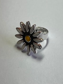 Sleveen - Daisy Flower With White Resin Silver Ring