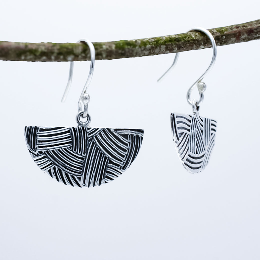 Saha DECO Abanico Oxidised Silver Dangle Earrings