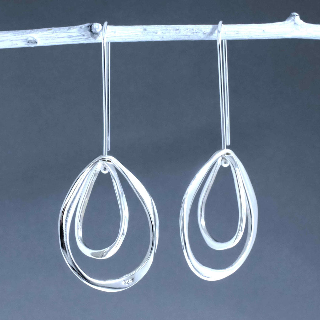 Saha Asymmetric Double Spinning Organic Oval Droplet Silver Dangle Earrings