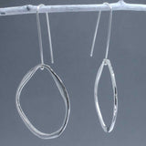 Saha Asymmetric Single Spinning Organic Oval Droplet Silver Dangle Earrings