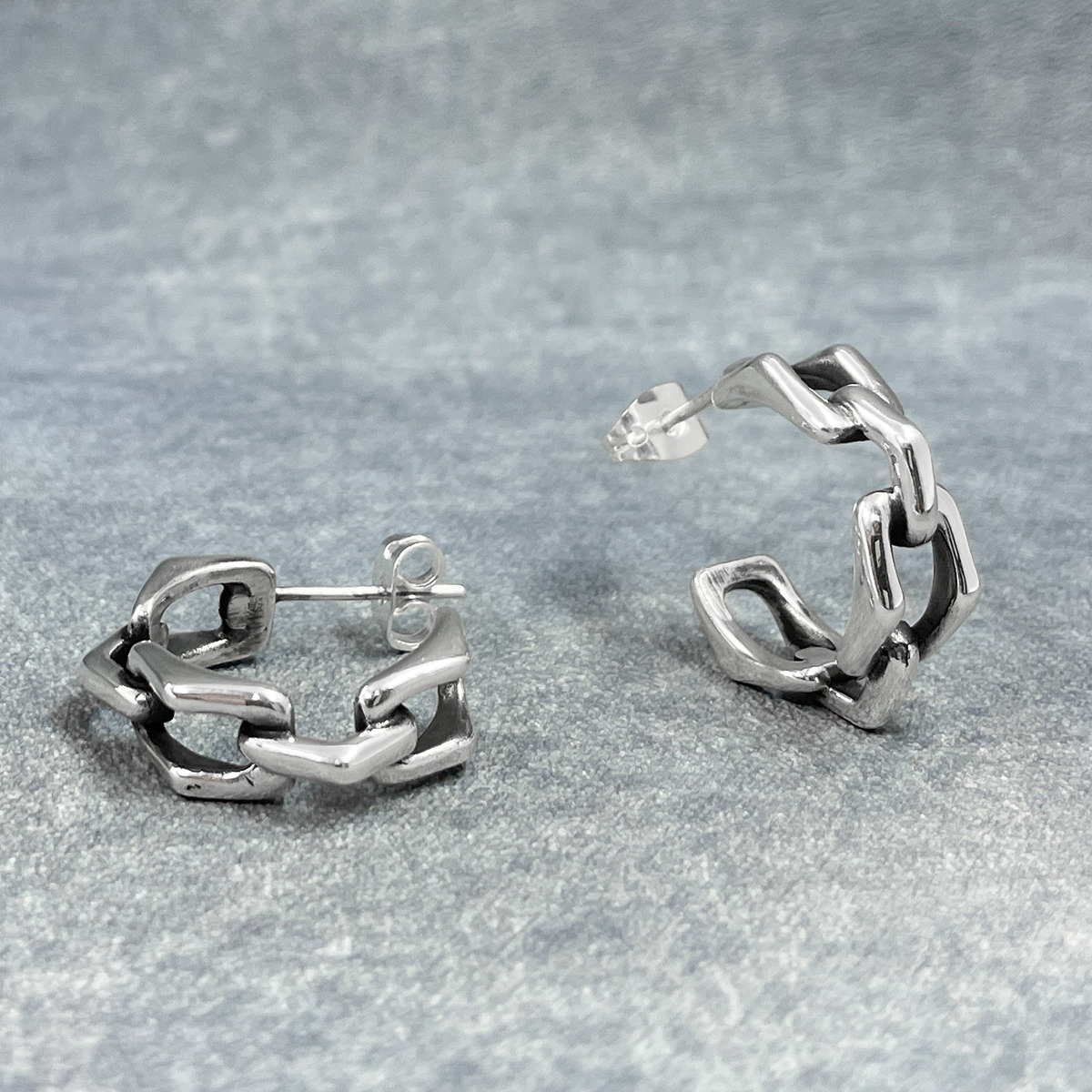 Saha - Small Bridge Chain Hoop Silver Earrings