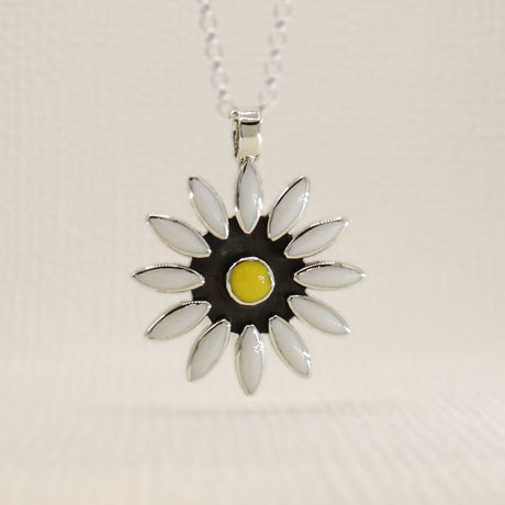 Sleveen Daisy Flower With White Resin Silver Pendant