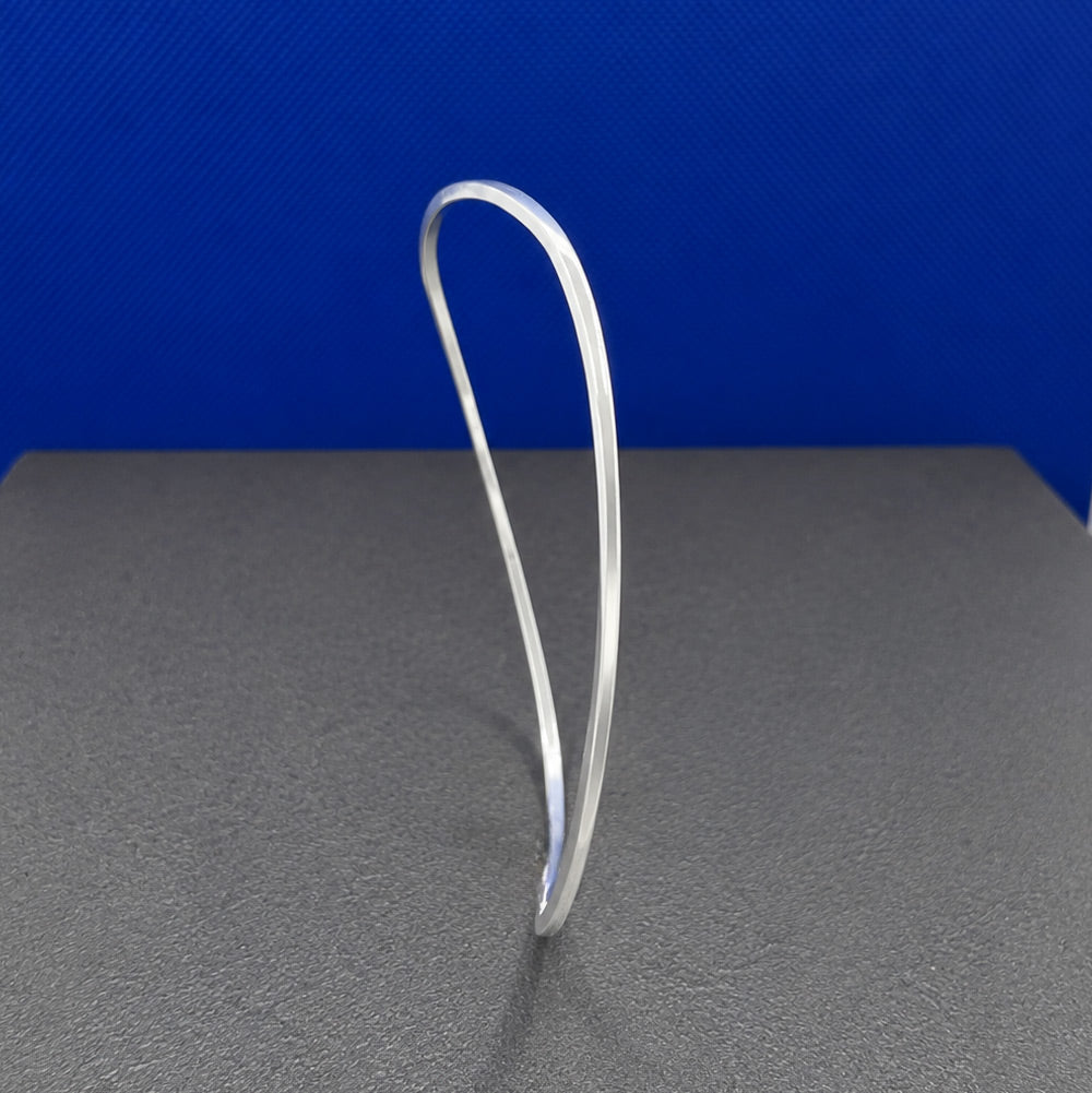 Tara Ondulated Wave Silver Bangle