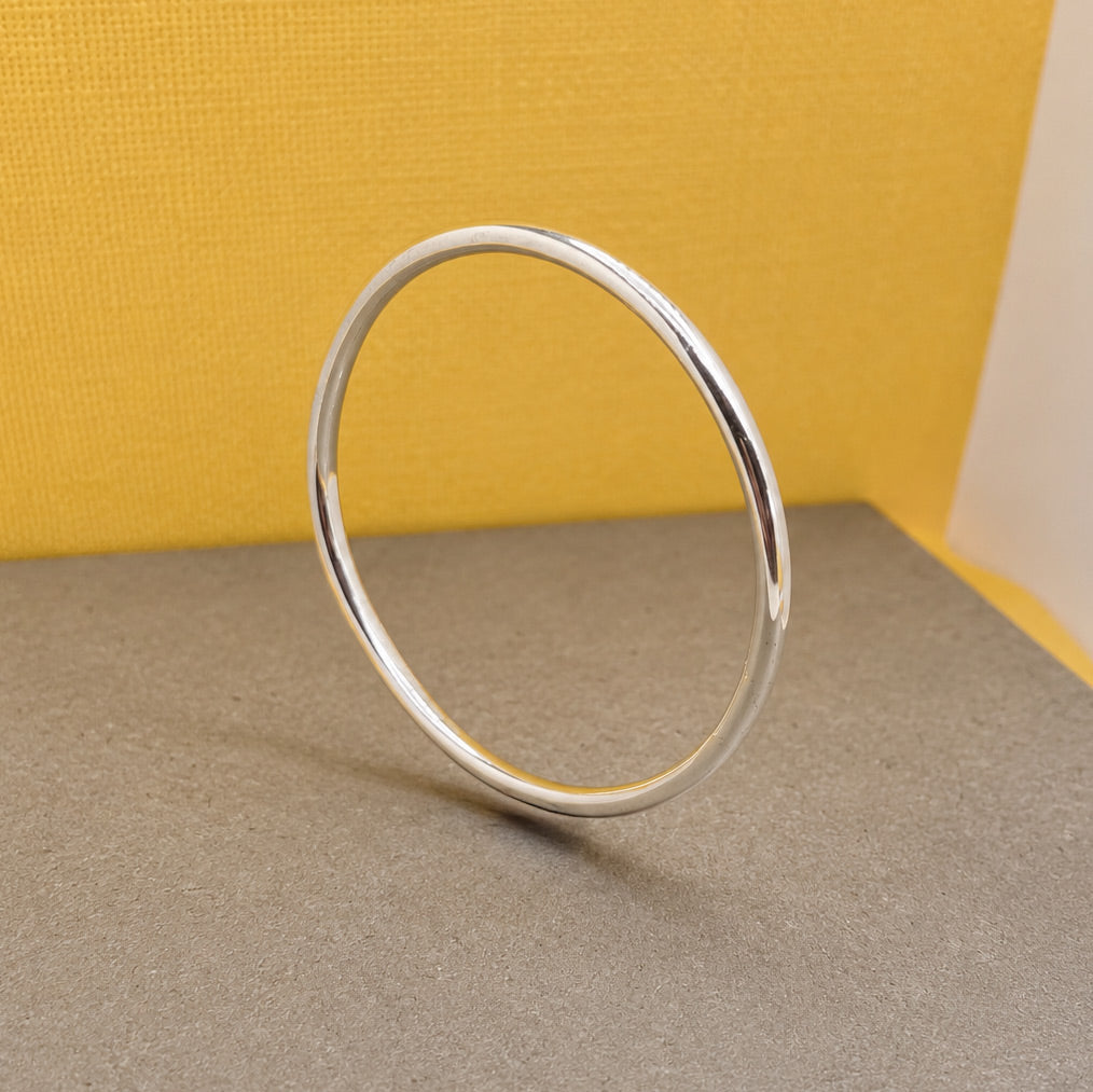 Tara Simple Tube Silver Bangle Bracelet